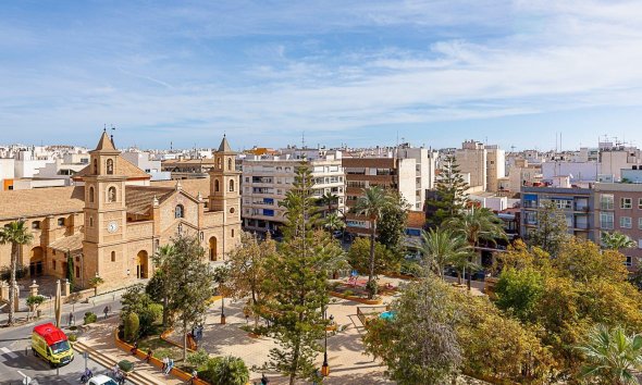 Revente - Town House -
Torrevieja - Nueva Torrevieja