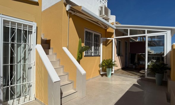 Revente - Villa -
Orihuela Costa - Costa Blanca