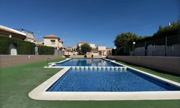 Revente - Villa -
Orihuela Costa - Costa Blanca