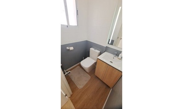 Revente - Town House -
Villamartin - Costa Blanca