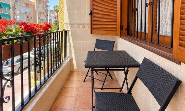 Resale - Apartment -
Torrevieja - Los Europeos