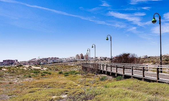 Resale - Apartment -
Torrevieja - Los Europeos