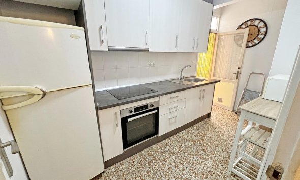 Revente - Apartment -
Guardamar del Segura - Centro