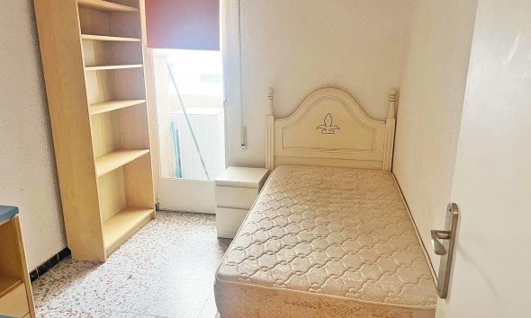 Revente - Apartment -
Guardamar del Segura - Centro