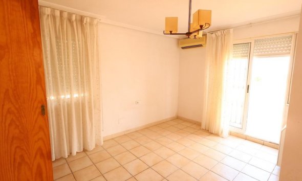 Revente - Town House -
Torrevieja - Costa Blanca