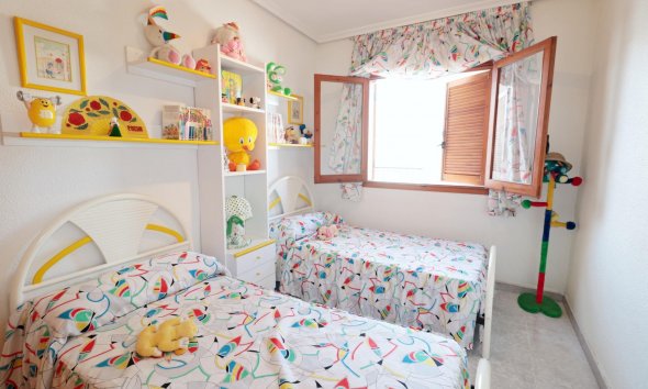Revente - Attique -
Torrevieja - Habaneras