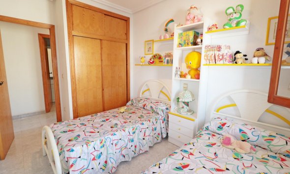Revente - Attique -
Torrevieja - Habaneras