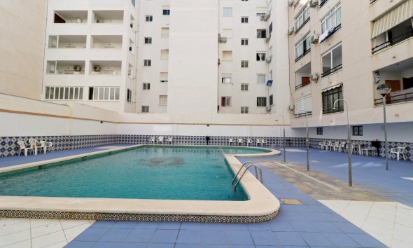 Revente - Attique -
Torrevieja - Habaneras