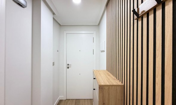 Revente - Apartment -
Torrevieja - Centro