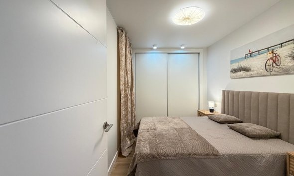 Revente - Apartment -
Torrevieja - Centro