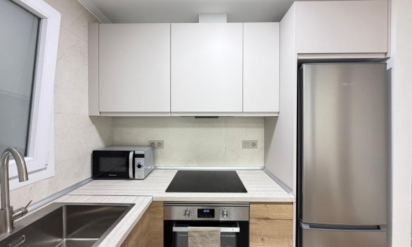 Revente - Apartment -
Torrevieja - Centro