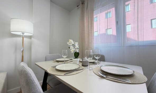 Revente - Apartment -
Torrevieja - Centro