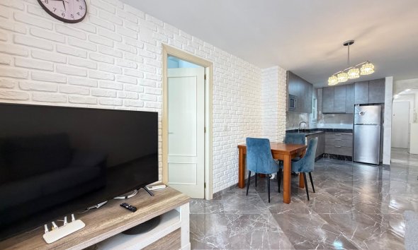 Revente - Apartment -
Torrevieja - Playa del Cura