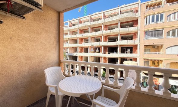 Revente - Apartment -
Torrevieja - Playa del Cura