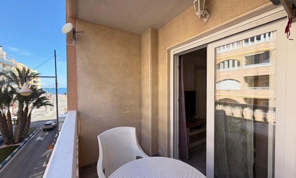 Revente - Apartment -
Torrevieja - Playa del Cura