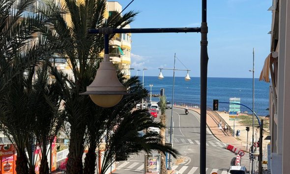 Revente - Apartment -
Torrevieja - Playa del Cura
