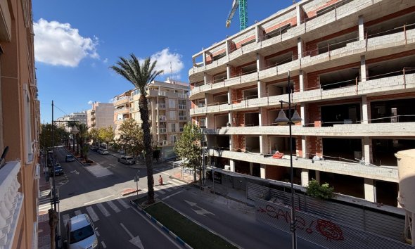 Revente - Apartment -
Torrevieja - Playa del Cura