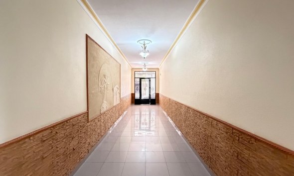 Revente - Apartment -
Torrevieja - Playa del Cura
