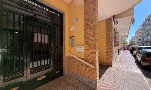 Revente - Apartment -
Torrevieja - Playa del Cura