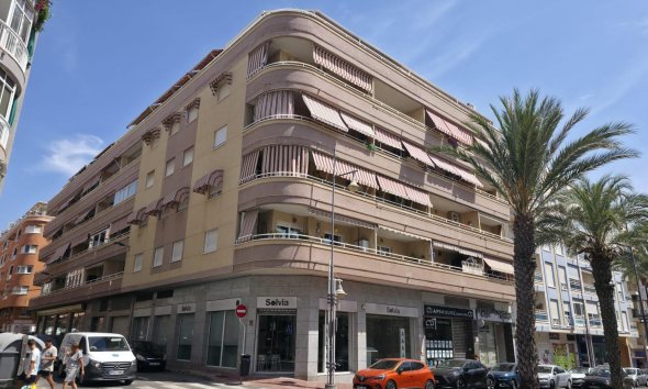 Revente - Apartment -
Torrevieja - Playa del Cura