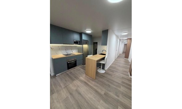 Revente - Apartment -
Torrevieja - Centro