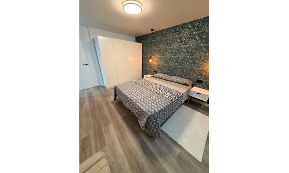 Revente - Apartment -
Torrevieja - Centro