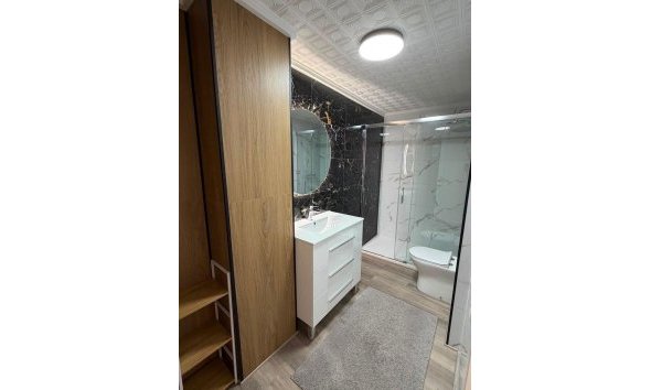 Revente - Apartment -
Torrevieja - Centro
