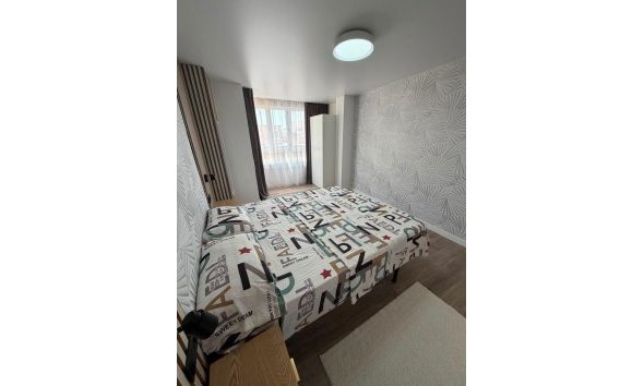 Revente - Apartment -
Torrevieja - Centro