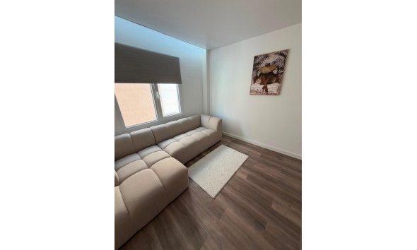 Revente - Apartment -
Torrevieja - Centro