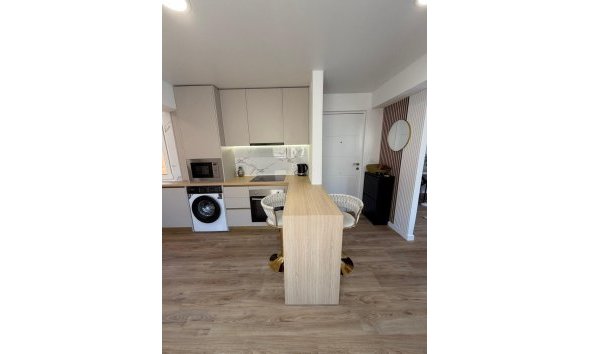 Revente - Apartment -
Torrevieja - Playa de los Locos