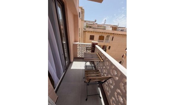 Revente - Apartment -
Torrevieja - Playa de los Locos
