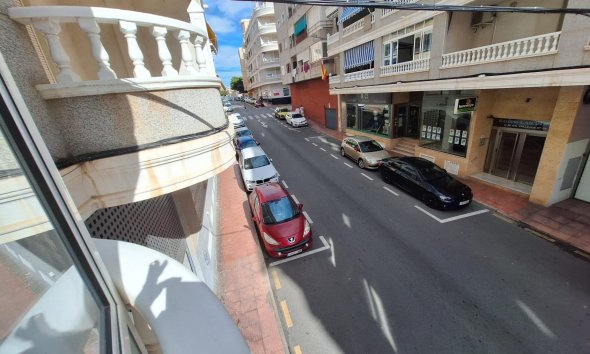 Revente - Apartment -
Torrevieja - Estacion De Autobuses
