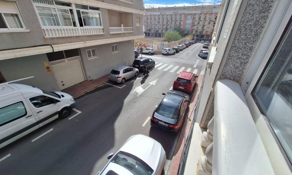 Revente - Apartment -
Torrevieja - Estacion De Autobuses