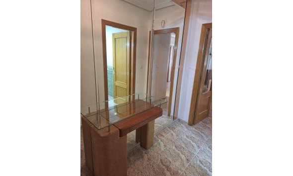 Revente - Apartment -
Torrevieja - Estacion De Autobuses