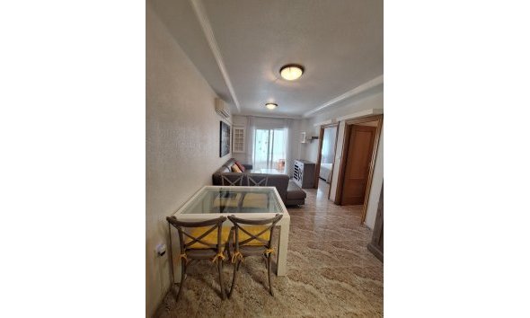Revente - Apartment -
Torrevieja - Estacion De Autobuses