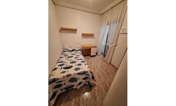 Revente - Apartment -
Torrevieja - Estacion De Autobuses