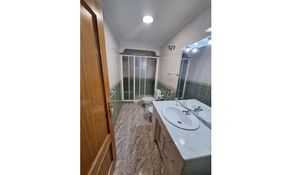 Revente - Apartment -
Torrevieja - Estacion De Autobuses