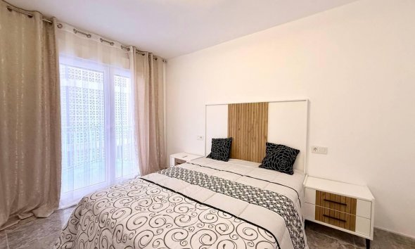 Revente - Apartment -
Torrevieja - Playa del Cura