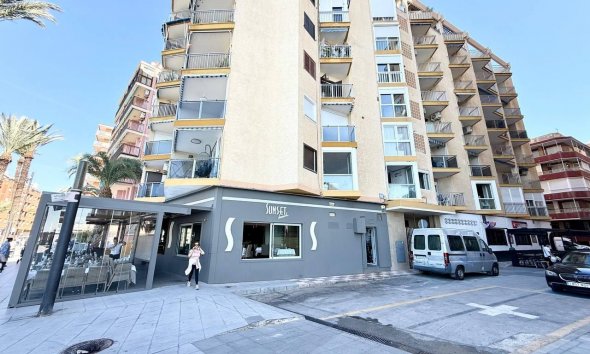 Revente - Apartment -
Torrevieja - Playa del Cura