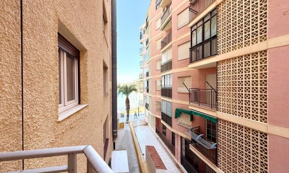 Revente - Apartment -
Torrevieja - Playa del Cura