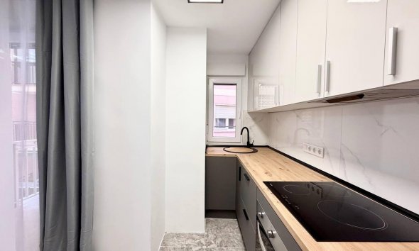Revente - Apartment -
Torrevieja - Playa del Cura