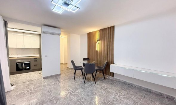 Revente - Apartment -
Torrevieja - Playa del Cura