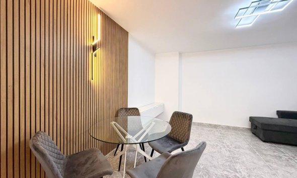 Revente - Apartment -
Torrevieja - Playa del Cura