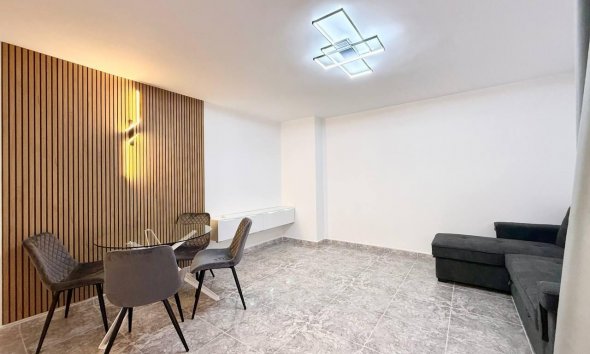 Revente - Apartment -
Torrevieja - Playa del Cura