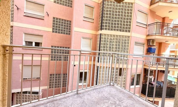 Revente - Apartment -
Torrevieja - Playa del Cura