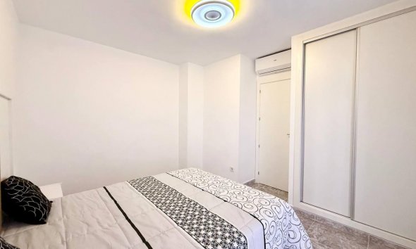 Revente - Apartment -
Torrevieja - Playa del Cura