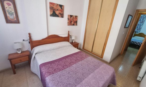 Revente - Apartment -
Torrevieja - Centro
