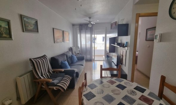 Revente - Apartment -
Torrevieja - Centro