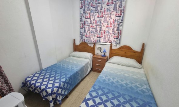Revente - Apartment -
Torrevieja - Centro