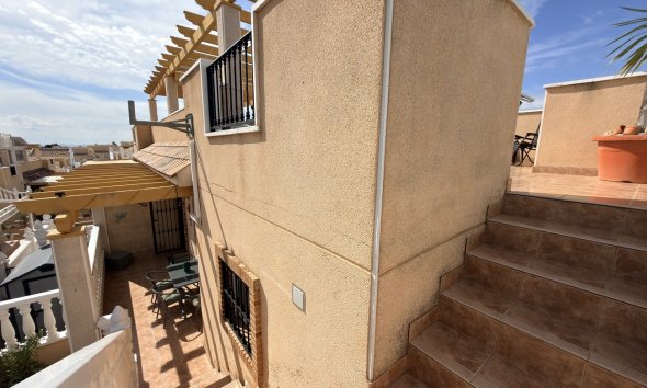 Revente - Semi Detached -
Villamartin - Costa Blanca
